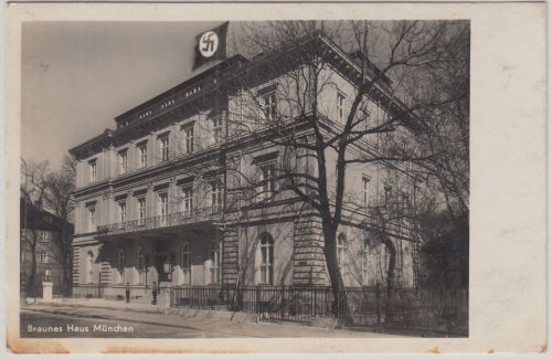 Bayern - München Braunes Haus sw-Fotokarte gelaufen Chemnitz 1935