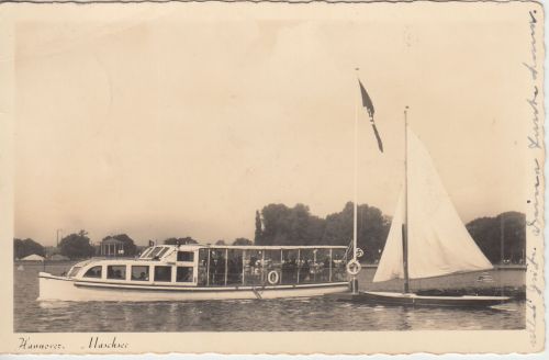 Niedersachsen - Hannover Maschsee Ausflugsboot mit NS-Beflaggung sw-AK 1938