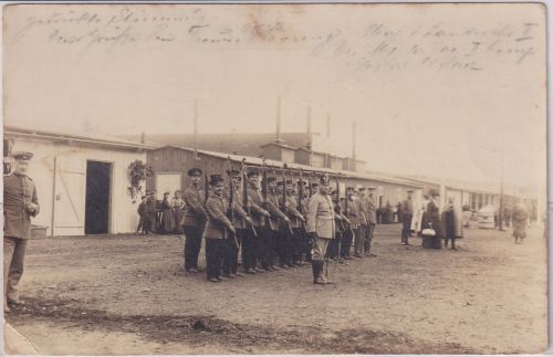 Niedersachsen - Goslar Soldaten Ehrenformation priv. Foto-AK/Feldpostkarte 1914