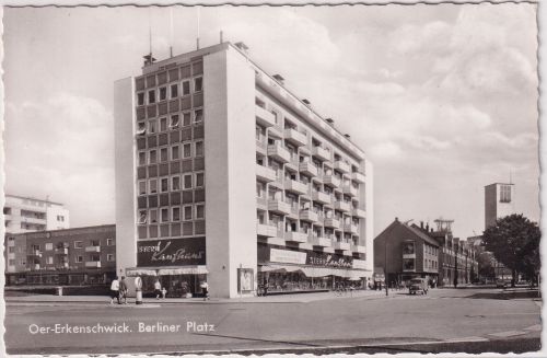 NRW - Oer-Erkenschwick Berliner Platz sw-Foto-AK gelaufen 1963