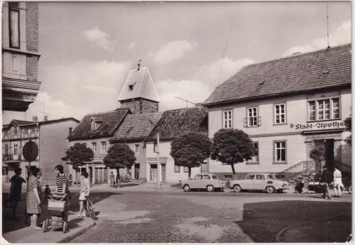 Sachsen-Anhalt - Ballenstedt Breitscheid-Platz Apotheke sw-Foto-AK ca. 1975