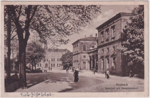 Bayern - Ansbach Bahnhof Hauptpostamt sw-AK gelaufen 1920