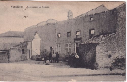 Frankreich/Grand Est - Vandieres zerschossene Häuser sw-AK/Feldpost 1916