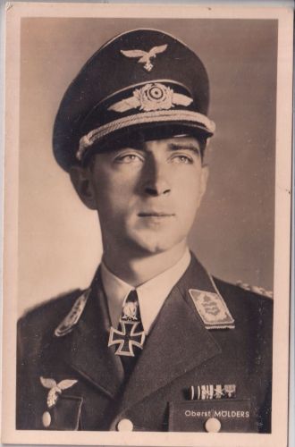 DR - Mölders Oberst d. Luftwaffe Ritterkreuzträger sw-Portrait-AK ca. 1941