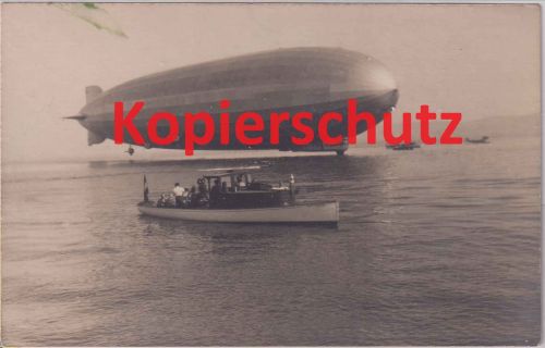 DR - Zeppelin "Graf Zeppelin" (LZ 127) Landung auf dem Bodensee Foto-AK ca. 1930