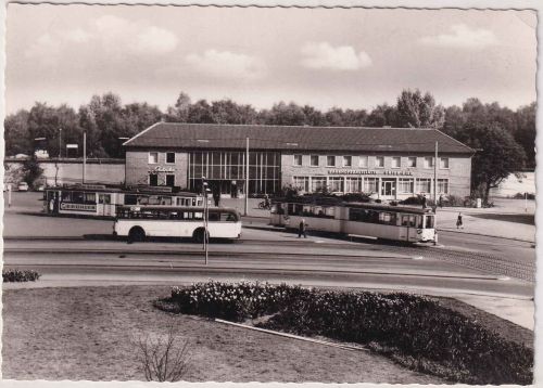 NRW - Dinslaken Hauptbahnhof Straßenbahn sw-AK ungelaufen ca. 1960