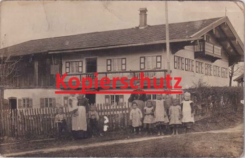 Bayern - Reicherbeuern Bauernhof Frauen/Kinder priv. Foto-AK gelaufen 1913