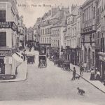 Frankreich - Laon Rue de Bourg Straße/Häuser sw-AK/bayer. Feldpost 1915