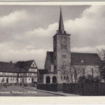 Niedersachsen - Kreiensen Rathaus u. Kirche, sw-AK gelaufen 1955