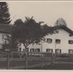 Bayern - Lechbruck Haus Pult private sw-Fotokarte ca. 1950 ungelaufen