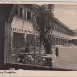 Bayern - Sonthofen Ordensburg Innenhof m. Beflaggung sw-AK gelaufen 1938