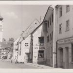 BRD - Leutkirch Straßenansicht Gasthof zum Rößle u.a. sw-Fotokarte gelaufen 1958