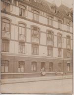 Hamburg - Straßenzug/einzelnes Haus (Maschinen-Stickerei) gelaufen 1907