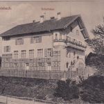 Bayern - Wall b. Miesbach Schulhaus sw-AK gelaufen/Posthilfstelle ca. 1910