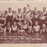 Polen/Westpreussen - Osternothafen (Swinemünde) Gruppenfoto in Badekleidung 1925