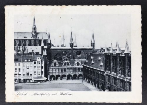 Ansichtskarte Lübeck Marktplatz mit Rathaus 1939