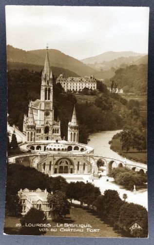 Echtfoto Anischtskarte Lourdes