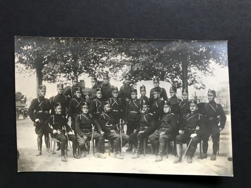 Foto Ansichtskarte Schweizer Armee - Militär Gruppenfoto 1. WK