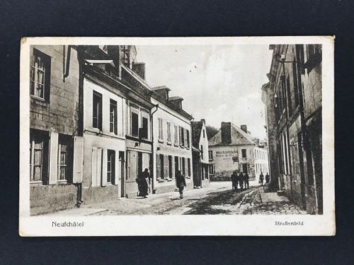 Ansichtskarte Neufchatel Straßenbild Feldpostkarte nicht gelaufen ca. 1915