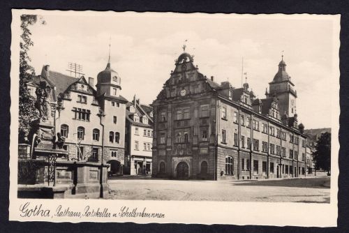 Ansichtskarte Gotha , Rathaus , Ratskeller u. Schellenbrunnen ungebraucht