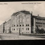 Ansichtskarte Landau - Kaserne / Casino / Kasino / Bahnschranken um 1910