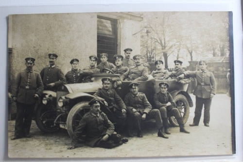 AK Deutschland Gruppe Soldaten ungebraucht #PG824