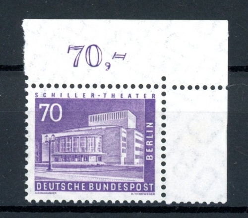 Berlin 152 v Eckrand or postfrisch