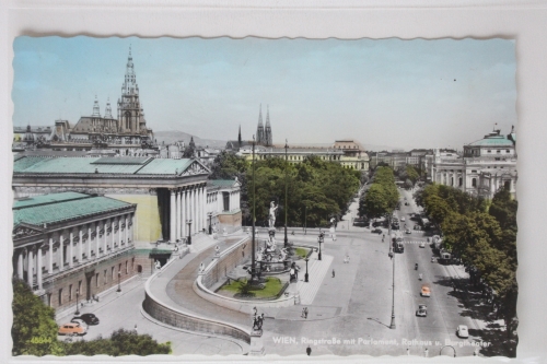 AK Wien Ringstraße und Parlament, Rathaus und Burgtheater ungebraucht #PK008