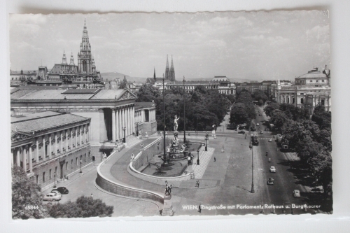 AK Wien Ringstraße und Parlament, Rathaus und Burgtheater ungebraucht #PK010