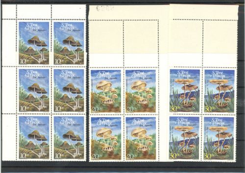 Sao Tomé Principe Zehnerbogen 937-939 postfrisch Pilze #JQ949