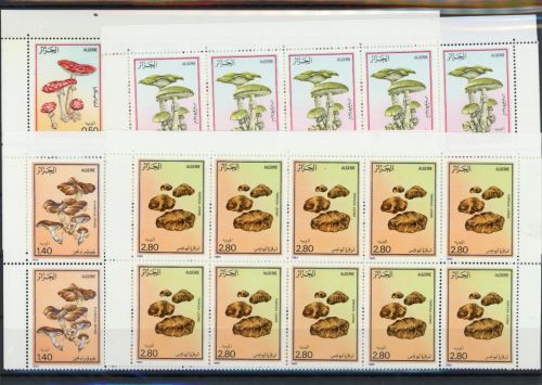 Algerien Zwanzigerbogen 827-830 postfrisch Pilze #JO668