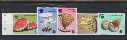 Fidschi Inseln 494-498 postfrisch Pilze #JO700
