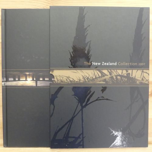 Neuseeland Jahreskollektion 2007 postfrisch im Hardcover/ Kassette #OM550