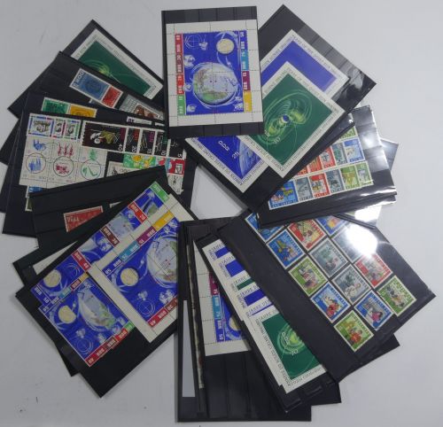 DDR Lot 60er mit Besseren postfrisch und gestempelt #CAA06