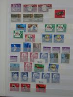 Berlin ordentlicher Bestand von ca. 500 Eckrändern im Einsteck-Album #AAB57
