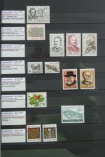 Island gute Sammlung ab Klassik - 20016 im 2 Einsteck-Alben und Mappe #AAC38