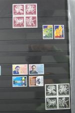 Island gute Sammlung ab Klassik - 20016 im 2 Einsteck-Alben und Mappe #AAC38
