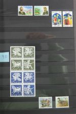 Island gute Sammlung ab Klassik - 20016 im 2 Einsteck-Alben und Mappe #AAC38