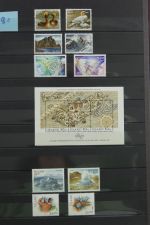 Island gute Sammlung ab Klassik - 20016 im 2 Einsteck-Alben und Mappe #AAC38