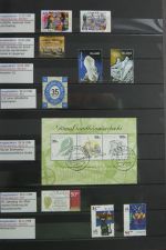 Island gute Sammlung ab Klassik - 20016 im 2 Einsteck-Alben und Mappe #AAC38