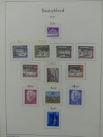 Berlin Sammlung teils gestempelt, teils postfrisch mit besseren Ausgaben #LX712
