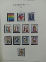 Berlin Sammlung teils gestempelt, teils postfrisch mit besseren Ausgaben #LX712