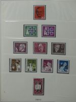 Berlin ab 1955-1985 postfrisch besammelt, Text ab 50 im Lindner Vordruck #LY179