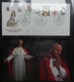 Motiv Papst mit FDCs und ** Marken der Länder im Einsteck-Album #LZ366