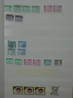 DDR Paare, Dienstmarken und Bogenteile im Einsteck Album #MA263