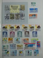 DDR Sammlungsartiges Lager mit Marx Blöcken in 2 Einsteckalben #MA326