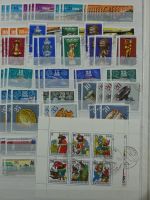 DDR Sammlungsartiges Lager mit Marx Blöcken in 2 Einsteckalben #MA326