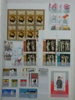 DDR Sammlungsartiges Lager mit Marx Blöcken in 2 Einsteckalben #MA326