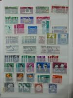 DDR Sammlungsartiges Lager mit Marx Blöcken in 2 Einsteckalben #MA326