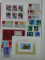 DDR Sammlungsartiges Lager mit Marx Blöcken in 2 Einsteckalben #MA326